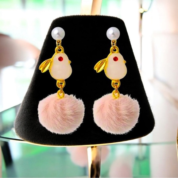 Source Unknown Jewelry - Bunny Rabbit Faux Pearl, Opal, & Fur, Pink, White, Gold Stud Dangle Earrings
